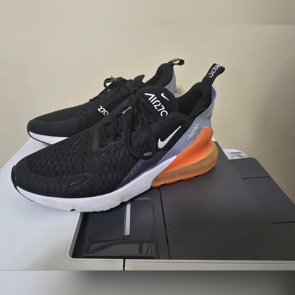 Nike Air Max 270 Black and Orange Women's Size 8.5 Shoes.  Great Shape!